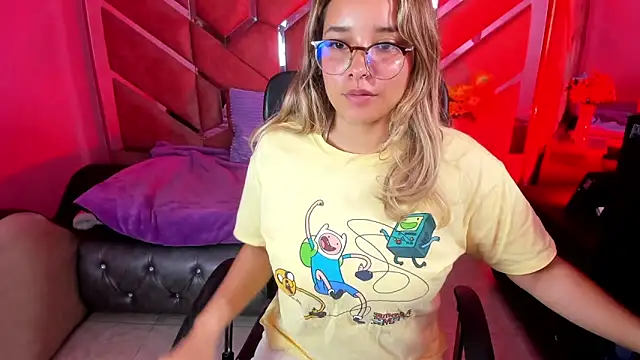 Olivia Fox69 online show from September 19, 2025, 2:37 am