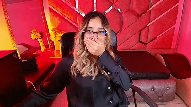 Olivia Fox69 online show from November 10, 2025, 4:50 am