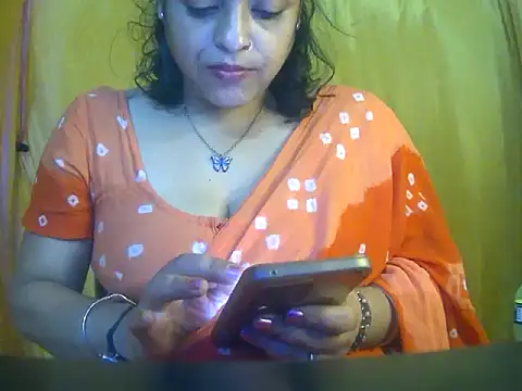 LOVERIAKOL online show from July 7, 2026, 6:47 am