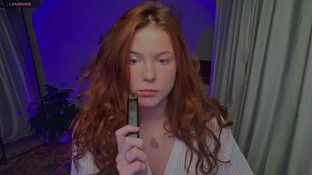 Elsie Ginger online show from October 8, 2025, 10:10 pm