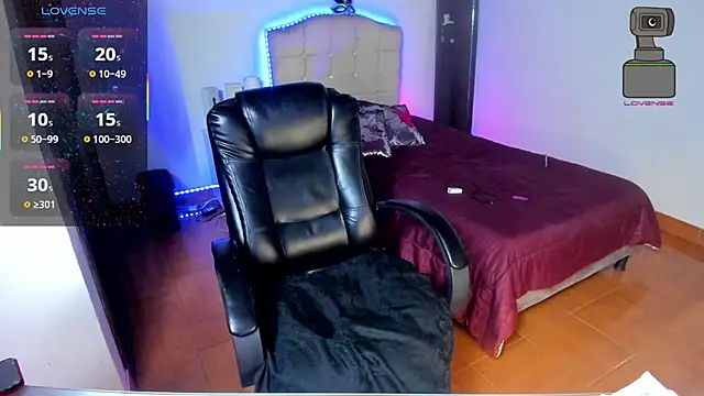 vampirellaa crazy  online show from March 12, 2025, 1:58 am