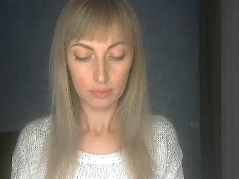 EffectMaya online show from April 23, 2026, 5:25 pm