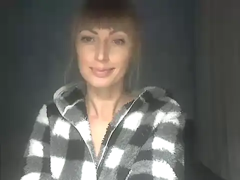 EffectMaya online show from October 10, 2025, 6:20 pm