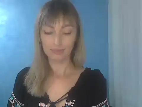 EffectMaya online show from October 4, 2025, 3:35 pm