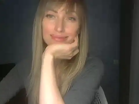 EffectMaya online show from April 13, 2026, 4:55 pm