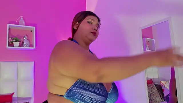 Snapshot of Alanna_hot3 chatting on June 22, 2026, 11:51 am Alanna hot3 online show from June 22, 2026, 11:51 am