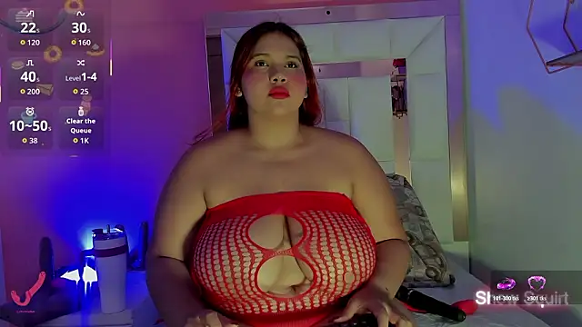 Snapshot of Alanna_hot3 chatting on March 9, 2026, 7:39 pm Alanna hot3 online show from March 9, 2026, 7:39 pm