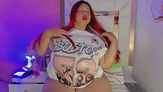 Alanna hot3 online show from May 6, 2026, 7:51 pm