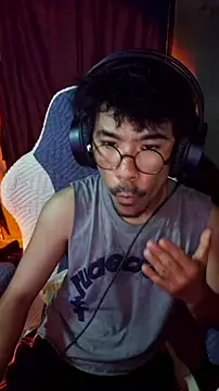 cloudyth1994 online show from June 28, 2026, 6:25 pm