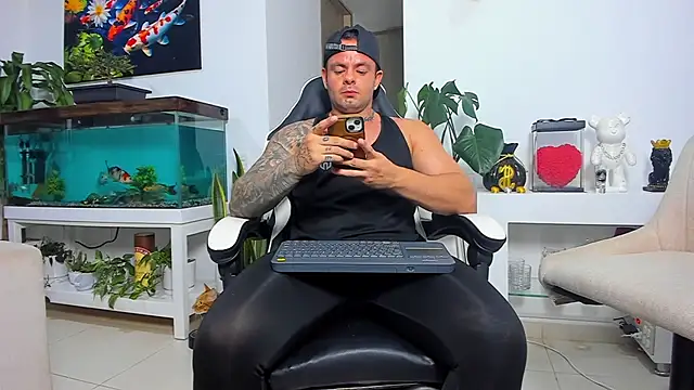 Johnnygrayson1 online show from October 25, 2025, 2:00 am