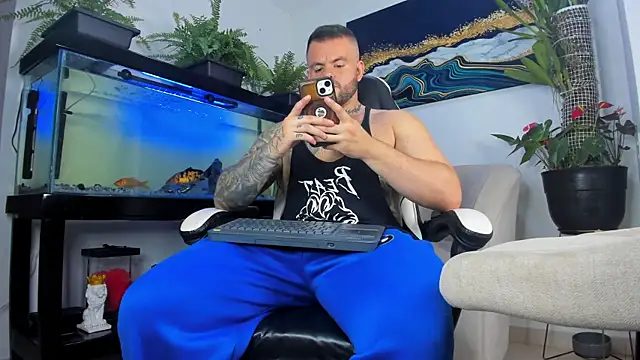 Johnnygrayson1 online show from June 12, 2026, 1:36 am