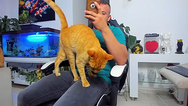 Johnnygrayson1 online show from October 26, 2025, 2:01 am