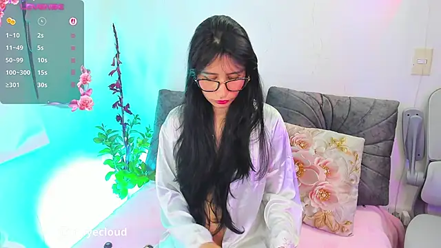 NayeCloud online show from June 20, 2026, 5:01 am