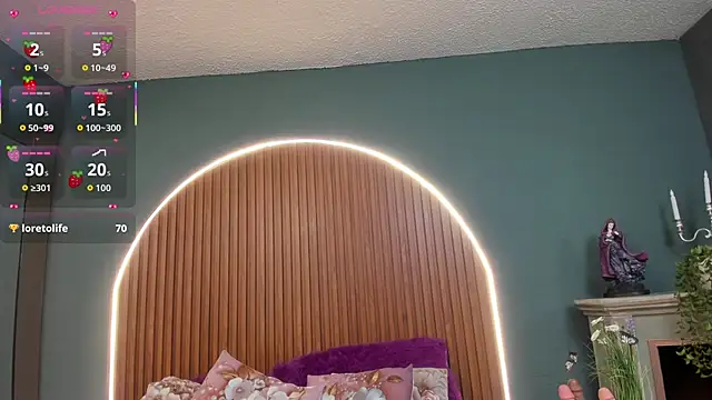 NayeCloud online show from October 10, 2025, 3:40 am