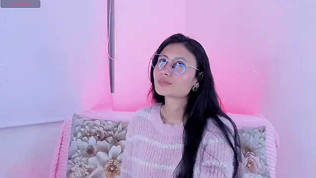 NayeCloud online show from March 3, 2026, 3:35 am