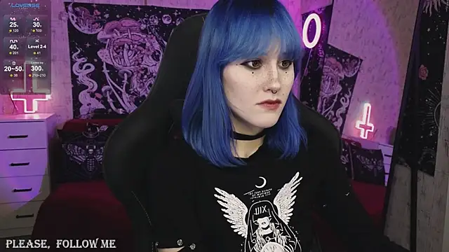 little Elika online show from December 6, 2024, 9:51 pm