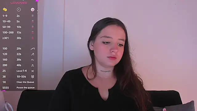 Sabrina Lennox online show from September 22, 2025, 1:17 pm