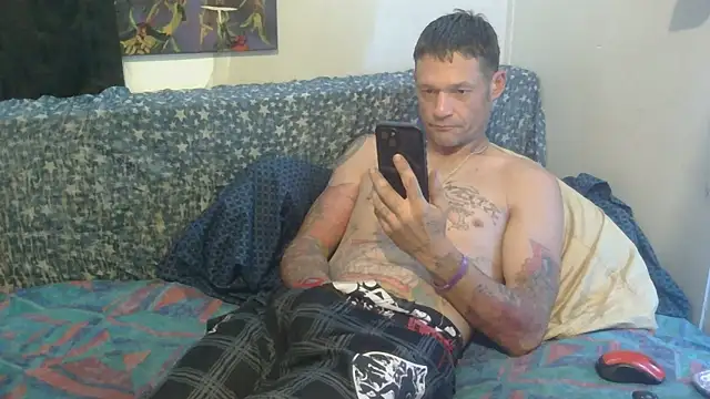 TheOneYouLove69 online show from November 1, 2025, 12:10 pm