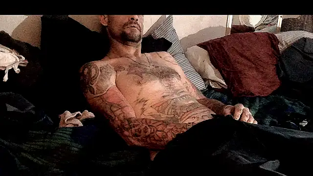 TheOneYouLove69 online show from June 14, 2026, 4:52 pm