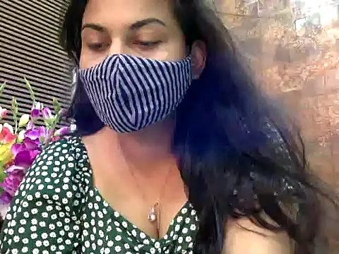 HaaniKaur online show from March 11, 2025, 7:57 am