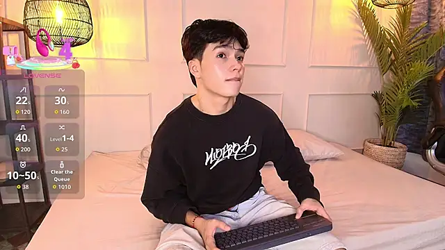 luandy online show from December 22, 2025, 9:04 pm