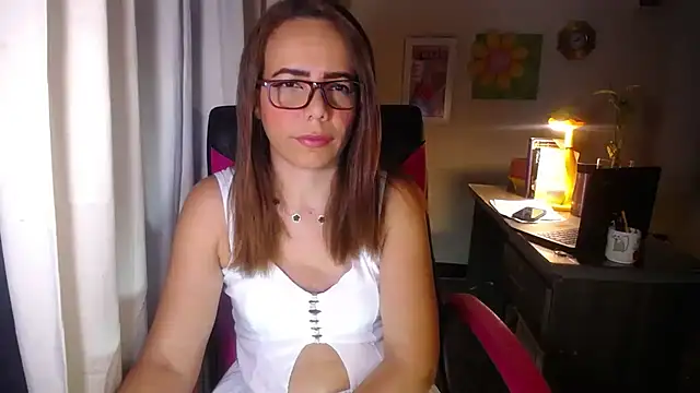 danielle rose 1 online show from July 15, 2026, 10:06 pm
