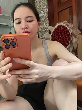 LiLi-Kirix99 online show from July 10, 2026, 7:52 am