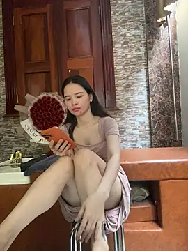 LiLi-Kirix99 online show from June 17, 2026, 8:14 am