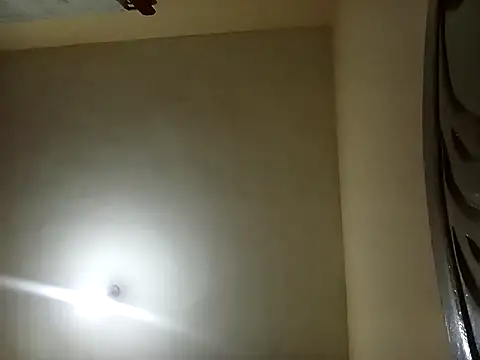 sexxylucia online show from September 25, 2025, 8:26 pm