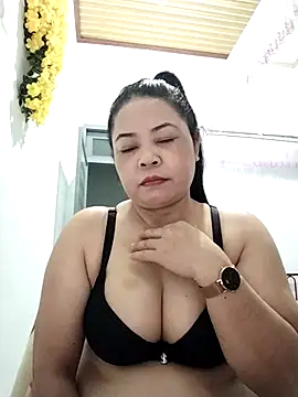 Sexy-bigtits2024 online show from January 23, 2025, 9:39 pm