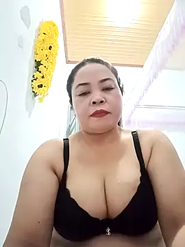 Sexy-bigtits2024 online show from December 17, 2024, 12:22 pm