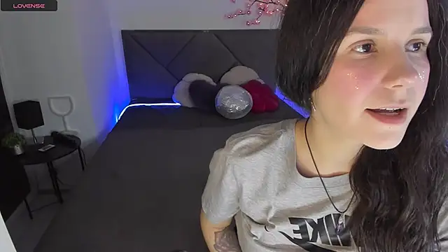 CassieEvans online show from May 5, 2026, 5:32 am