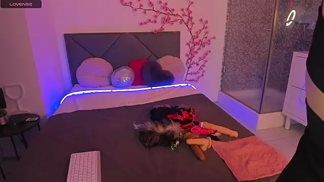 CassieEvans online show from July 31, 2026, 5:51 am