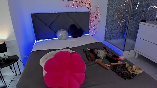 CassieEvans online show from October 3, 2025, 5:31 am