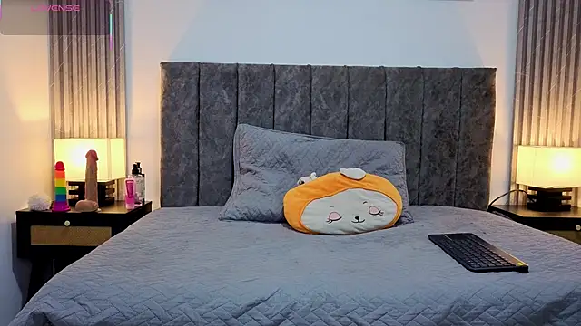 Snapshot of Ema_Stone65 chatting on February 18, 2026, 6:59 pm Ema Stone65 online show from February 18, 2026, 6:59 pm