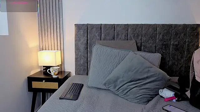 Snapshot of Ema_Stone65 chatting on March 6, 2026, 8:48 pm Ema Stone65 online show from March 6, 2026, 8:48 pm