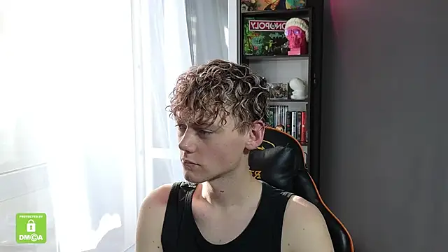 Keytaro online show from September 26, 2025, 1:18 pm