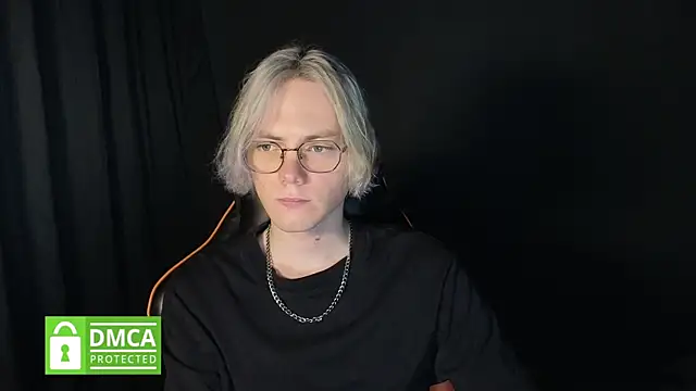Snapshot of Keytaro chatting on June 15, 2026, 11:10 am Keytaro online show from June 15, 2026, 11:10 am