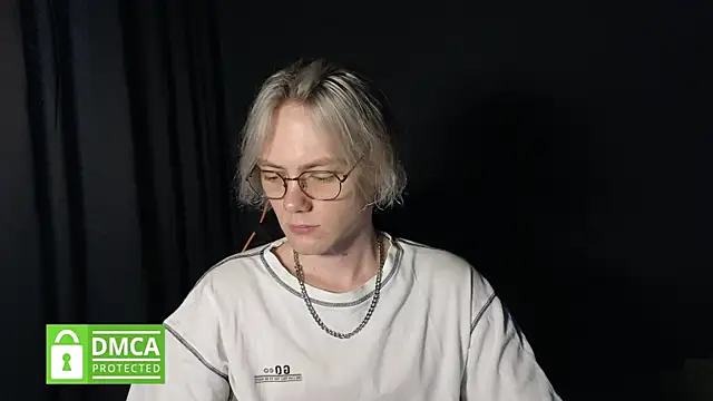 Snapshot of Keytaro chatting on June 11, 2026, 9:39 am Keytaro online show from June 11, 2026, 9:39 am