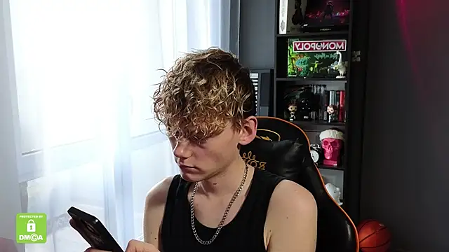 Keytaro online show from October 11, 2025, 11:11 am