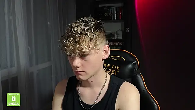 Keytaro online show from October 30, 2025, 10:39 pm