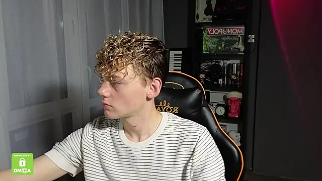 Keytaro online show from October 6, 2025, 10:54 pm