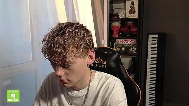 Keytaro online show from September 14, 2025, 2:50 pm