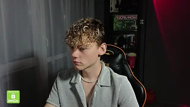 Keytaro online show from October 15, 2025, 12:42 am