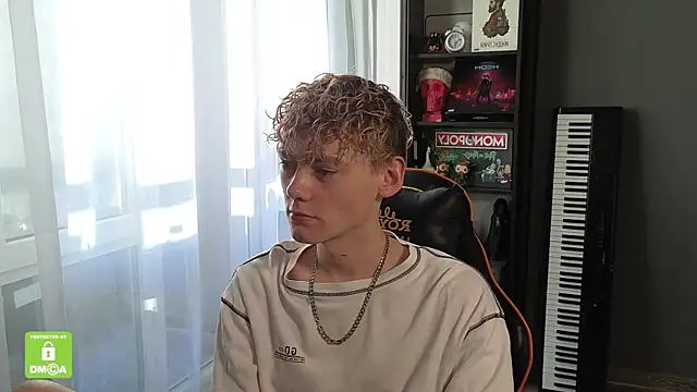 Keytaro online show from September 15, 2025, 2:50 pm