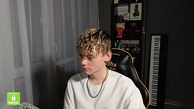 Keytaro online show from September 18, 2025, 7:28 pm