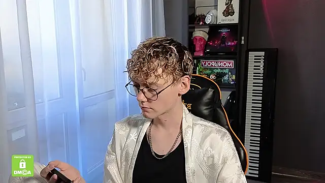 Keytaro online show from September 22, 2025, 6:41 am