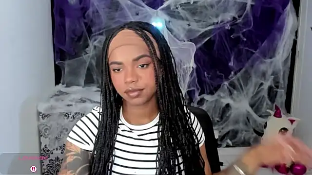 Marce 22 online show from October 8, 2025, 1:29 am