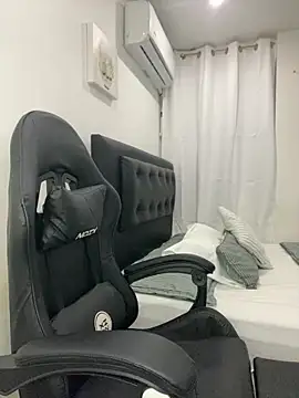 Belissa miller online show from September 24, 2025, 7:31 pm