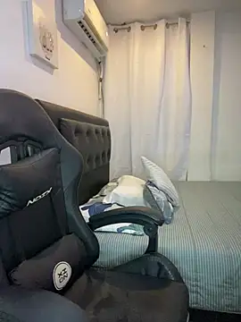 Snapshot of Belissa_miller chatting on February 28, 2026, 4:17 pm Belissa miller online show from February 28, 2026, 4:17 pm